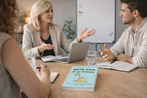 Buch für Führungskräfte: Klar, empathisch und souverän führen 4 Buch für Führungskräfte - Mein Ego hat Ferien von Michaela Heidig