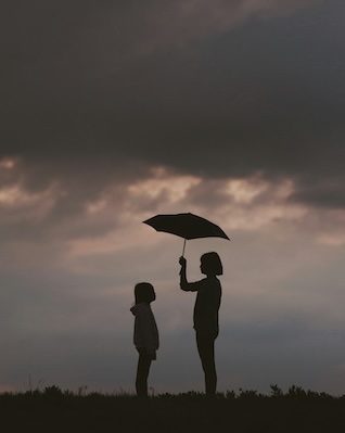 Führung in der Schule: Aufgaben, Haltung und Kompetenzen 7 Lehrkräfte übernehmen täglich Führungsverantwortung im Unterricht